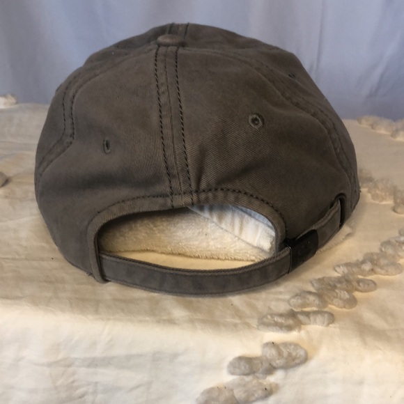 LUCKY BRAND gray cotton adjustable baseball hat. Buckle closure. - Picture 4 of 10